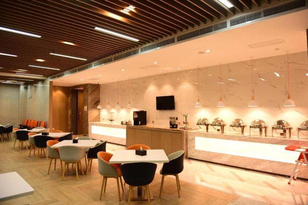 Holiday Inn Express Lhasa Potala Square By Ihg 外观 照片